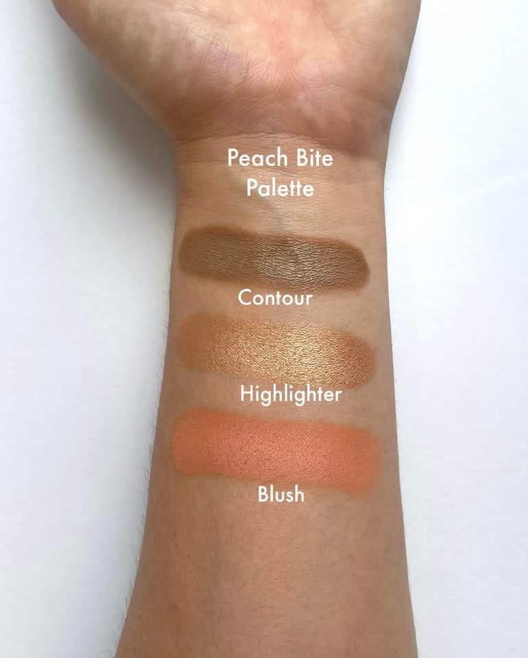 Farmasi vegan bronzer, blush en highlighter in 1 palet